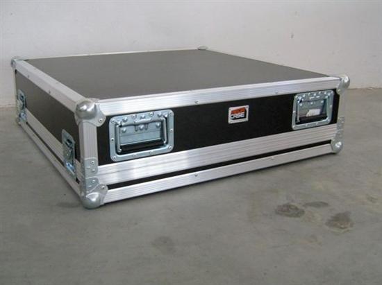 Behringer MX2004a Mischpult Flightcase